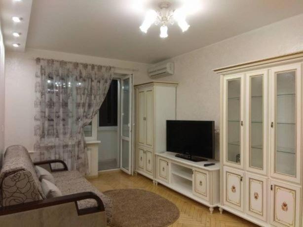 Апартаменты Дворец Спорта Kiev Luaran gambar